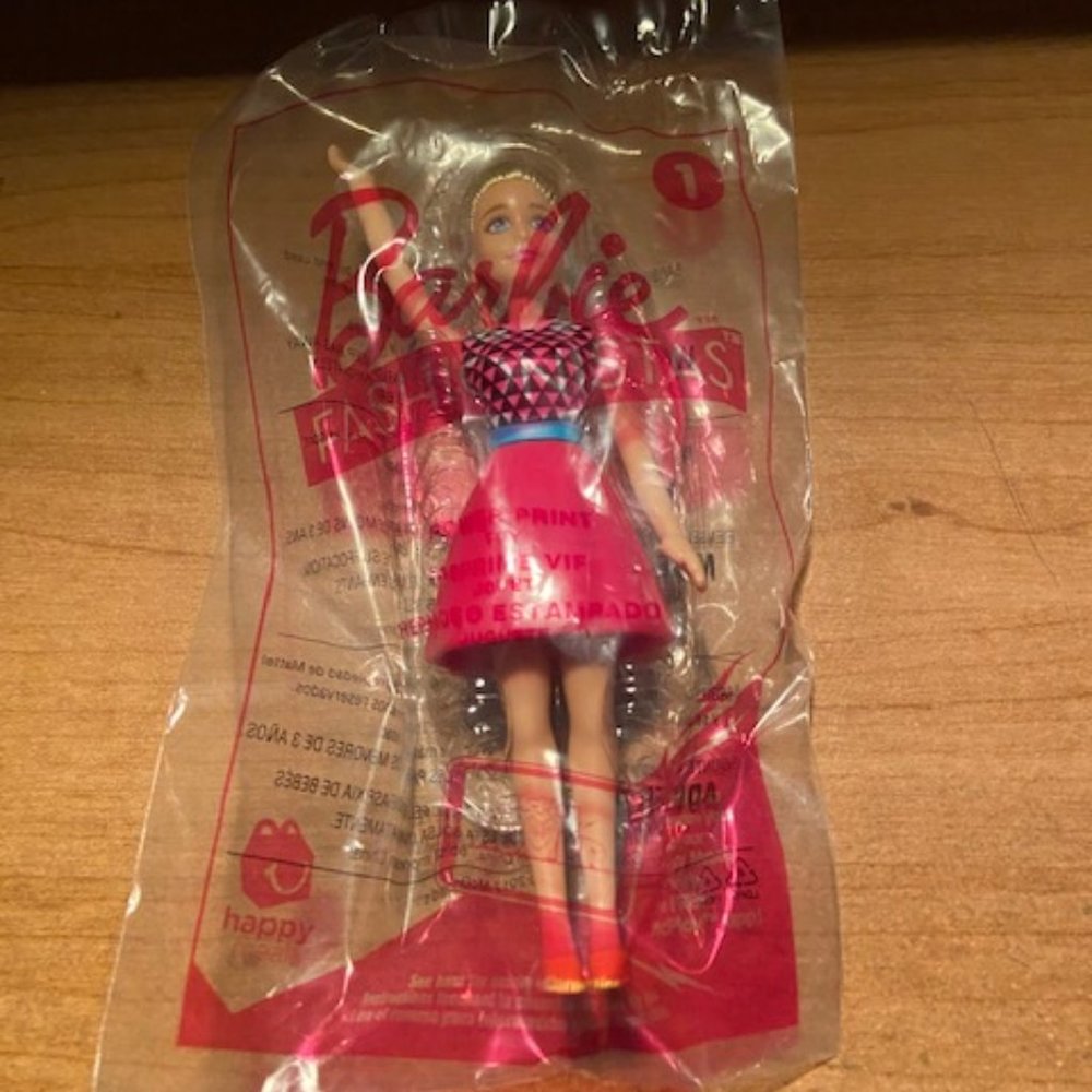 2/$30 McDonald's Barbie Fashionistas Power Print Mattel Happy Meal Toy 2017 NIP